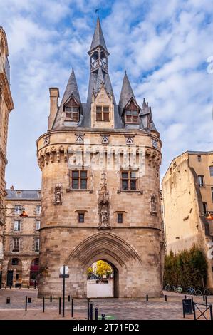 Porta di Cailhau, sul lato Quai Richelieu, a Bordeaux, in Gironde, in nuova Aquitania, Francia Foto Stock