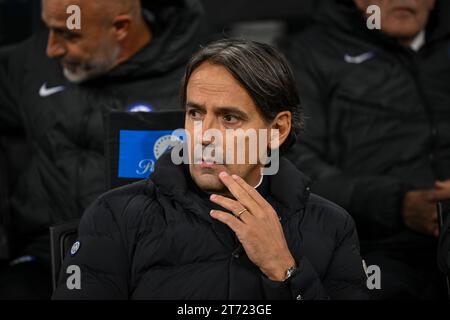 Milano, Italia. 12 novembre 2023. L'allenatore Simone Inzaghi dell'Inter Milan ha visto durante la partita di serie A tra Inter e Frosinone a Giuseppe Meazza A Milano. (Foto: Gonzales Photo/Alamy Live News Foto Stock