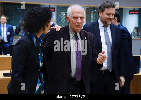 Bruxelles, Belgio. 13 novembre 2023. Josep Borrell, EU HRPV arriva per una riunione dei ministri degli Esteri dell'UE presso l'edificio del Consiglio europeo a Bruxelles, in Belgio, il 13 novembre 2023 Credit: ALEXANDROS MICHAILIDIS/Alamy Live News Foto Stock