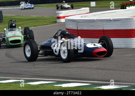 Federico Buratti, Lotus-BRM 24, 75 anni di Lotus, una sfilata di auto dalla prima versione Austin 7 alle iconiche auto JPS di Formula 1 con sport CA Foto Stock