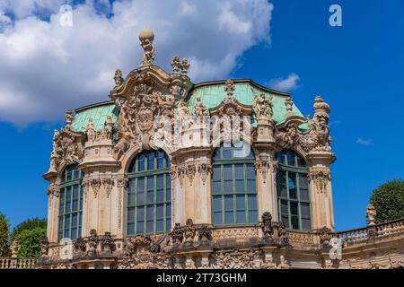 Dresda, Germania - 10 agosto 2023: Wallpavillon a Zwinger, complesso sontuoso a Dresda Foto Stock