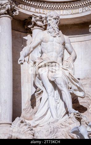 Fontana di Trevi, statua dell'Oceano, Roma, Lazio, Italia Foto Stock