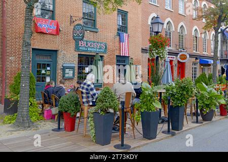 Ristorante Bugsy's Pizza in King Street nel centro storico di Alexandria, Virginia Foto Stock