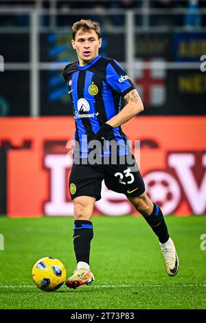 Milano, Italia il 12 novembre 2023. Nicolò Barella del FC Internazionale in azione durante la partita di serie A italiana FC Internazionale vs Frosinone allo Stadio San Siro di Milano, Italia il 12 novembre 2023 crediti: Piero Cruciatti/Alamy Live News Foto Stock