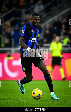 Milano, Italia il 12 novembre 2023. Marcus Thuram dell'FC Internazionale in azione durante la partita di serie A italiana FC Internazionale vs Frosinone allo Stadio San Siro di Milano, Italia il 12 novembre 2023 crediti: Piero Cruciatti/Alamy Live News Foto Stock