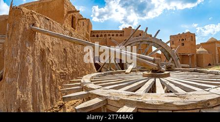 Chigir legno come sistema di approvvigionamento idrico in Asia centrale. Foto Stock