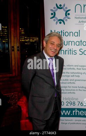 IMMAGINI DEI FILE. Westminster, Londra, Regno Unito. 13 novembre 2023. John Bercow è un ex politico britannico che è stato Speaker della camera dei comuni dal 2009 al 2019 e membro del Parlamento per Buckingham dal 1997 al 2019. Westminster, Londra, Regno Unito. 1 novembre 2011. Nella foto John Bercow, presidente della camera dei comuni, ospita un ricevimento parlamentare nel suo appartamento nel Palazzo di Westminster. Credito: Maureen McLean/Alamy Foto Stock