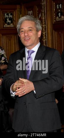 IMMAGINI DEI FILE. Westminster, Londra, Regno Unito. 13 novembre 2023. John Bercow è un ex politico britannico che è stato Speaker della camera dei comuni dal 2009 al 2019 e membro del Parlamento per Buckingham dal 1997 al 2019. Westminster, Londra, Regno Unito. 1 novembre 2011. Nella foto John Bercow, presidente della camera dei comuni, ospita un ricevimento parlamentare nel suo appartamento nel Palazzo di Westminster. Credito: Maureen McLean/Alamy Foto Stock