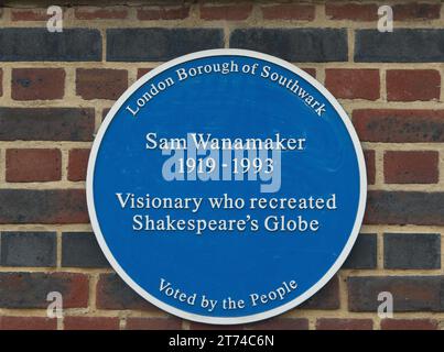 Sam Wanamaker - Globe Theatre - targa blu Foto Stock