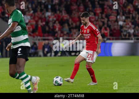 12 novembre 2023. Lisbona, Portogallo. L'attaccante del Benfica dal Portogallo Rafa Silva (27) in azione durante la partita del Matchday 11 di Liga Portugal Betclic, SL Benfica 2 vs 1 Sporting CP Credit: Alexandre de Sousa/Alamy Live News Foto Stock