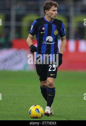 Milano, Italia. 12 novembre 2023. Nicolò Barella dell'FC Internazionale durante la partita di serie A A a Giuseppe Meazza, Milano. Il credito fotografico dovrebbe leggere: Jonathan Moscrop/Sportimage Credit: Sportimage Ltd/Alamy Live News Foto Stock