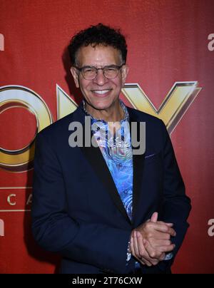 13 novembre 2023, New York, New York, USA: Brian Stokes Mitchell partecipa alla serata di apertura di Broadway di 'Harmony' all'Ethel Barrymore Theatre di New York. (Immagine di credito: © Photo Image Press via ZUMA Press Wire) SOLO USO EDITORIALE! Non per USO commerciale! Foto Stock