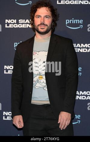 Guglielmo Scilla beim Photocall zur Amazon prime Video serie noi siamo leggenda im Soho House. ROM, 13.11.2023 *** Guglielmo Scilla alla photocall per la serie Amazon prime Video noi siamo leggenda a Soho House Roma, 13 11 2023 foto:XA.XM.xTinghinox/xFuturexImagex leggenda 3103 credito: Imago/Alamy Live News Foto Stock