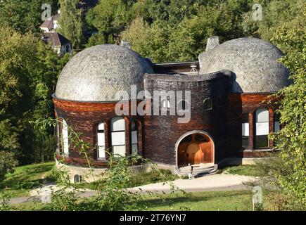 La Glashaus, Glass House, costruita nel 1914 nel campus di Goetheanum, l'architetto Rudolf Steiner Dood and Slate. Foto Stock