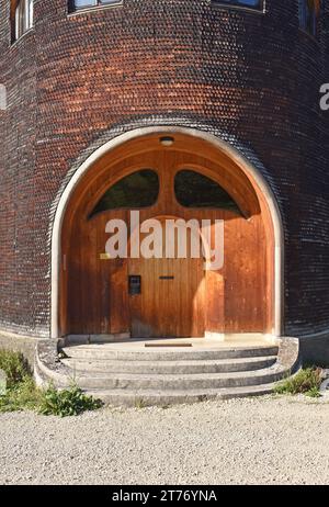 La Glashaus, Glass House, costruita nel 1914 nel campus di Goetheanum, l'architetto Rudolf Steiner Dood and Slate. Foto Stock