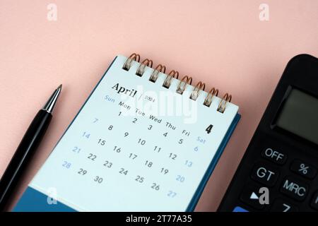 Aprile 2024 Calendario fisso fisso della scrivania Foto Stock