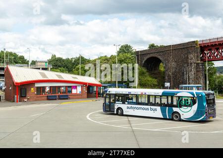 Autobus autonomo Stagecoach parcheggiato al Ferrytoll Park & Ride, Fife, Scozia Foto Stock