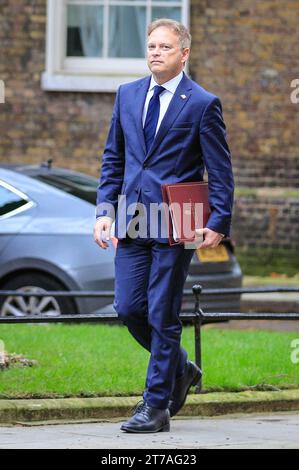 Londra, Regno Unito 14 novembre 2023. Grant Shapps, MP, Segretario di Stato per la difesa. I ministri del nuovo gabinetto rimescolato partecipano alla riunione settimanale del gabinetto di governo al 10 Downing Street a Westminster, Londra, Inghilterra. Foto Stock