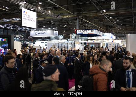 Villepinte, Francia. 14 novembre 2023. Vista generale della fiera internazionale della sicurezza nazionale Milipol, presso il Parc des Expositions di Villepinte, Parigi Surbubs, il 14 novembre 2023. Foto di Raphael Lafargue/ABACAPRESS.COM Credit: Abaca Press/Alamy Live News Foto Stock