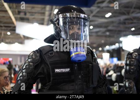 Villepinte, Francia. 14 novembre 2023. Illustrazioni della fiera internazionale della sicurezza nazionale Milipol, presso il Parc des Expositions di Villepinte, Parigi Surbubs, il 14 novembre 2023. Foto di Raphael Lafargue/ABACAPRESS.COM Credit: Abaca Press/Alamy Live News Foto Stock
