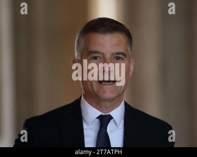 Londra, Regno Unito. 14 novembre 2023. Mark Harper, Segretario di Stato per i trasporti arriva per la riunione del Gabinetto. Crediti: Uwe Deffner/Alamy Live News Foto Stock