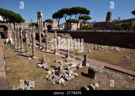 Italia, Roma, Foro di Cesare, portico sudoccidentale Foto Stock