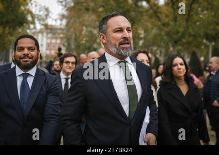 Madrid, Spagna. 14 novembre 2023. Il leader di Vox Santiago Abascal al suo arrivo alle corti supreme di giustizia. Il partito di estrema destra spagnolo, Vox, ha presentato lunedì scorso una denuncia alla Corte Suprema di Madrid contro il presidente in carica Pedro Sánchez e il politico indipendentista catalano Carles Puigdemont, che accusa di aver commesso diversi crimini durante i negoziati e l'accordo sull'amnistia e che comporterà l'investitura di Sanchez come presidente del governo spagnolo. (Foto di David Canales/SOPA Images/Sipa USA) credito: SIPA USA/Alamy Live News Foto Stock