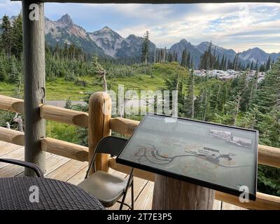 Vista dal Paradise Inn, Mount Rainier Foto Stock