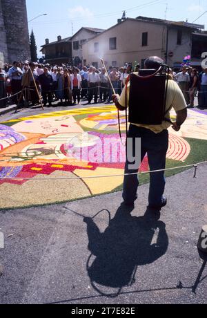 Europa. Italia. Umbria. Provincia di Perugia. Spello. Infiorato del Corpus Domini Foto Stock