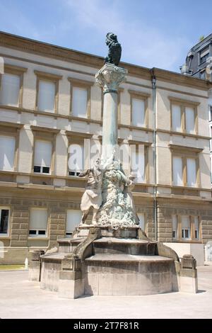 Monumento a Dicks e Lentz (Monumento a à Dicks et Lentz), Place d'Armes, Ville Haute, città di Lussemburgo, Lussemburgo Foto Stock