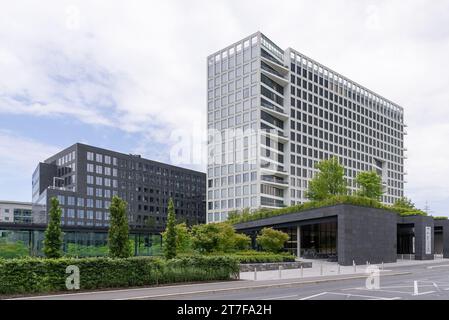 Città di Lussemburgo, Lussemburgo - nel 2015 l'agenzia M3 Architectes si occupa di due moderni edifici adibiti a uffici costruiti sul Kirchberg. Foto Stock