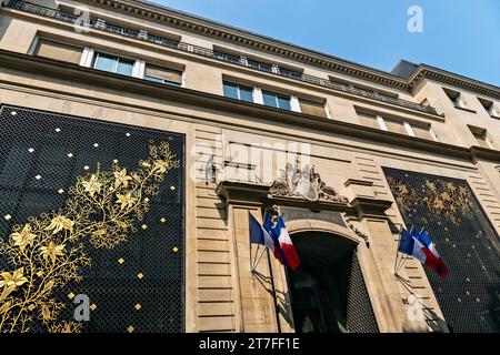 Sede centrale della Caisse des Depositts et Shipping (fondo depositi e spedizioni). Istituzione finanziaria pubblica francese. Banca. Parigi, Francia, Europa, UE Foto Stock