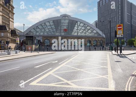 Liverpool, regno unito, 16 maggio 2023 il piazzale della stazione di Liverpool Lime Street Foto Stock