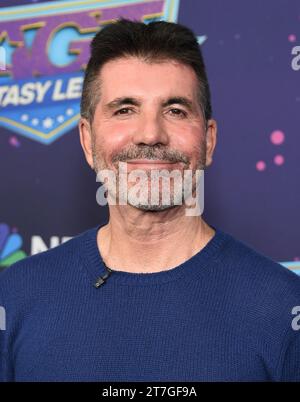 Los Angeles, USA. 15 novembre 2023. Simon Cowell dietro le quinte del taping «AGT: Fantasy League» ai RED Studios il 15 novembre 2023 a Los Angeles, CALIFORNIA. © OConnor/AFF-USA.com credito: AFF/Alamy Live News Foto Stock