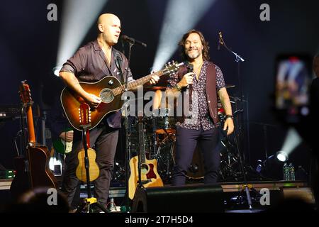 15 novembre 2023, NYC, NY: (Nuovo) Gian Marco e Diego Torres, Buena Vida Tour a New York. 15 novembre 2023, New York, USA: Gian Marco e Diego Torres si sono esibiti in un concerto al Palladium di Times Square. Gian Marco è senza dubbio una delle icone latinoamericane della musica contemporanea e la sua prolifica carriera si distingue per essere una mente brillante che compone, interpreta e produce ugualmente. Diego Torres è un cantautore, produttore e attore argentino. Come attore ha partecipato a nove film, tra i quali i più importanti sono stati i suoi ruoli principali in la furia, la vendetta, gli sconosciuti in la Foto Stock