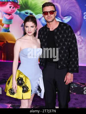 Hollywood, Stati Uniti. 15 novembre 2023. HOLLYWOOD, LOS ANGELES, CALIFORNIA, USA - 15 NOVEMBRE: Anna Kendrick e Justin Timberlake arrivano al Los Angeles Special Screening della DreamWorks Animation e della Universal Pictures 'Trolls Band Together' tenutosi al TCL Chinese Theatre IMAX il 15 novembre 2023 a Hollywood, Los Angeles, California, Stati Uniti. (Foto di Xavier Collin/Image Press Agency) credito: Image Press Agency/Alamy Live News Foto Stock