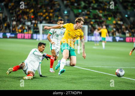 Melbourne, Victoria, Australia. 16 novembre 2023. MELBOURNE, AUSTRALIA - 16 NOVEMBRE: Connor Metcalfe of Australia durante la partita di qualificazione della Coppa del mondo FIFA 2026 tra Australia Socceroos e Bangladesh all'AAMI Park il 16 novembre 2023 a Melbourne, Australia (Credit Image: © Chris Putnam/ZUMA Press Wire) SOLO PER USO EDITORIALE! Non per USO commerciale! Foto Stock