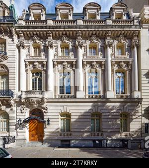 9 East 72nd Street, Henry T. e Jessie Sloane House, un punto di riferimento Beaux Arts eretto nel 1896, progettato da Carrère & Hastings. Foto Stock