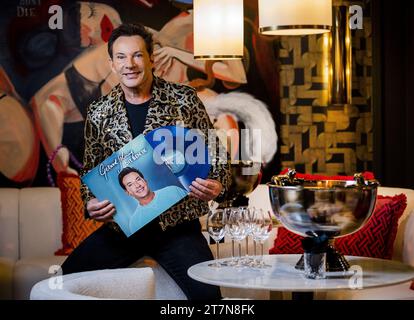 AMSTERDAM - Ritratto di Gerard Joling durante la presentazione del suo nuovo album dit Ben Ik. ANP REMKO DE WAAL netherlands Out - belgium Out Foto Stock