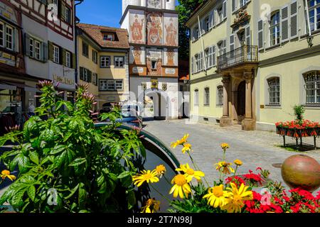 Il Frauentor del XIV secolo, noto anche come porta di Ravensburg, nella città vecchia di Wangen im Allgäu, alta Svevia, Germania. Foto Stock