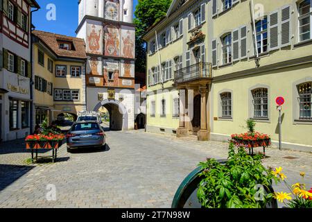 Il Frauentor del XIV secolo, noto anche come porta di Ravensburg, nella città vecchia di Wangen im Allgäu, alta Svevia, Germania. Foto Stock