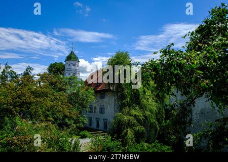 La Torre delle polveri, una torre conservata intorno al 1400 nella cinta muraria medievale della città vecchia di Wangen im Allgäu, alta Svevia, Germania. Foto Stock