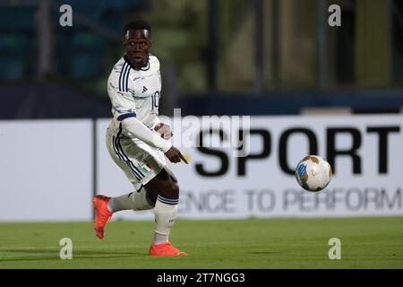 Serravalle, Italia. 16 novembre 2023. L'italiano Wilfried Gnonto durante la partita di qualificazione al campionato europeo Under-21 allo Stadio San Marino di Serravalle. Il credito fotografico dovrebbe leggere: Jonathan Moscrop/Sportimage Credit: Sportimage Ltd/Alamy Live News Foto Stock