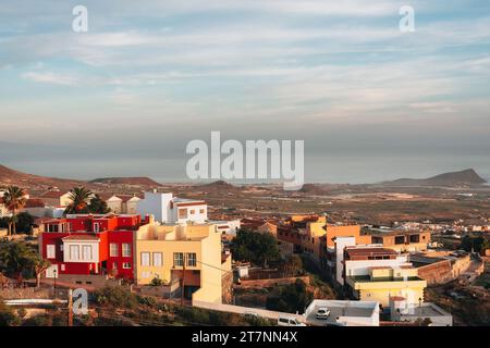 Tipiche cittadine della parte meridionale dell'isola di Tenerife Foto Stock