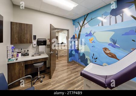 Sale esame in una clinica medica pediatrica. Foto Stock