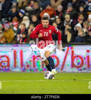 Oslo, Norvegia. 16 novembre 2023. Oslo, Norvegia, 16 novembre 2023: Aron Donnum (20 Norvegia) controlla la palla durante la partita amichevole di calcio internazionale tra Norvegia e Isole Faroe allo Stadio Ullevaal di Oslo, Norvegia. (Ane Frosaker/SPP) credito: SPP Sport Press Photo. /Alamy Live News Foto Stock