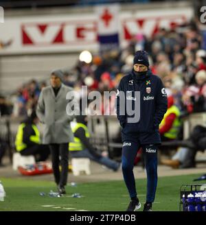 Oslo, Norvegia. 16 novembre 2023. Oslo, Norvegia, 16 novembre 2023: L'allenatore norvegese stale Solbakken è stato visto durante la partita di calcio amichevole internazionale tra Norvegia e Isole Faroe allo stadio Ullevaal di Oslo, Norvegia. (Ane Frosaker/SPP) credito: SPP Sport Press Photo. /Alamy Live News Foto Stock