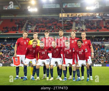 Oslo, Norvegia. 16 novembre 2023. Oslo, Norvegia, 16 novembre 2023: Giocatori norvegesi prima della partita di calcio amichevole internazionale tra Norvegia e Isole Faroe allo Stadio Ullevaal di Oslo, Norvegia. (Ane Frosaker/SPP) credito: SPP Sport Press Photo. /Alamy Live News Foto Stock