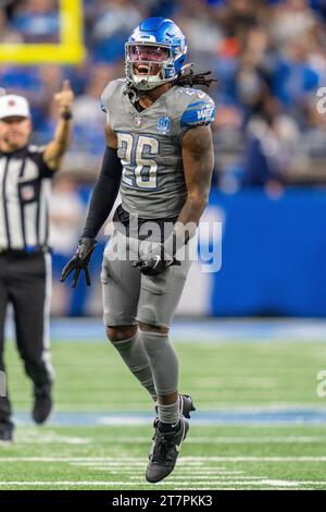 Detroit, mi, USA: Il running back dei Detroit Lions Jahmyr Gibbs (26) festeggia il primo down durante una partita NFL contro i Las Vegas Raiders a for Foto Stock