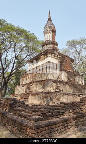 Wat Suan Kaeo Utthayan Yai a si Satchanalai, un'antica città satellite di Sukothai, Thailandia Foto Stock